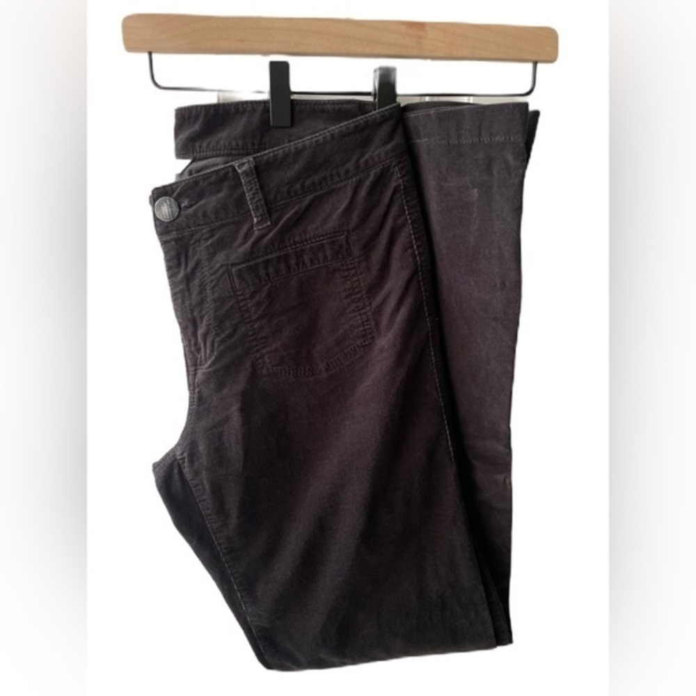 CAbi Style #687 Black Bell Bottom Corduroy Women's Pants Size 8